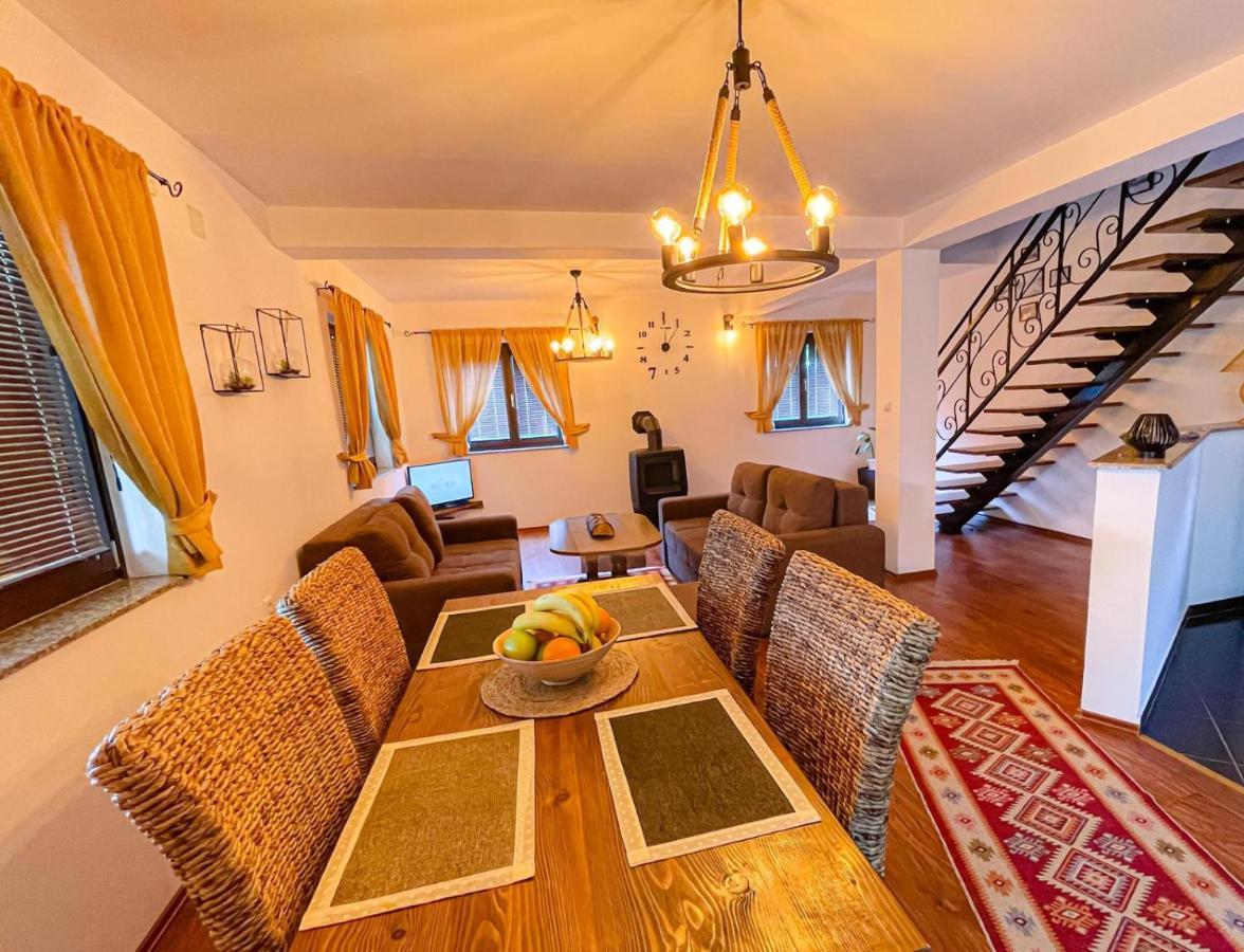 Holiday Home Avita Bihać Exterior foto